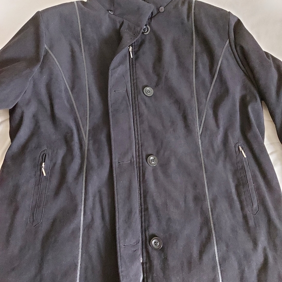 Beautiful winter coat - Picture 2 of 10